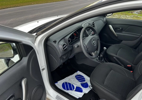 Dacia Logan cena 17900 przebieg: 130000, rok produkcji 2014 z Biały Bór małe 407